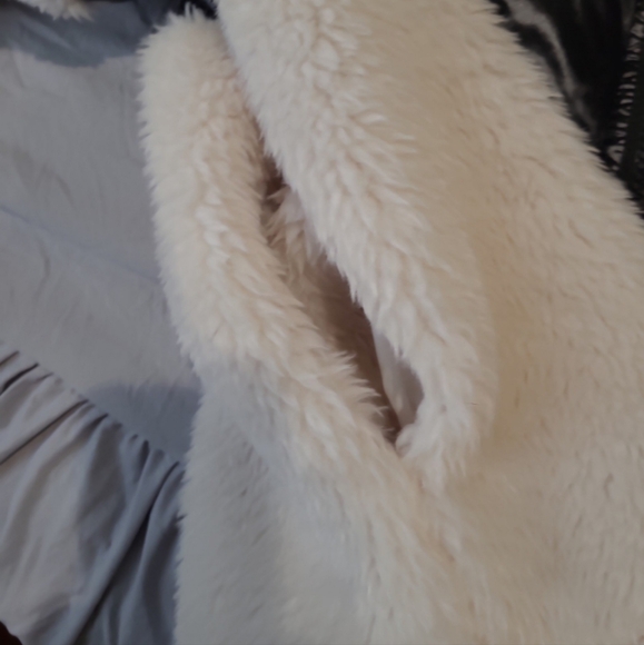 N + Loey Paris  Womens SZ 38 US SZ 8. Black and White Contrast-panel funnel-neck - Picture 7 of 12